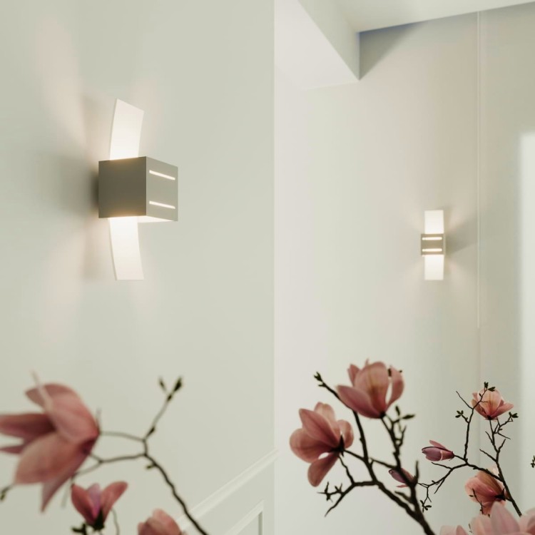 Kinkiety LORETO szare zamontowane na ścianie