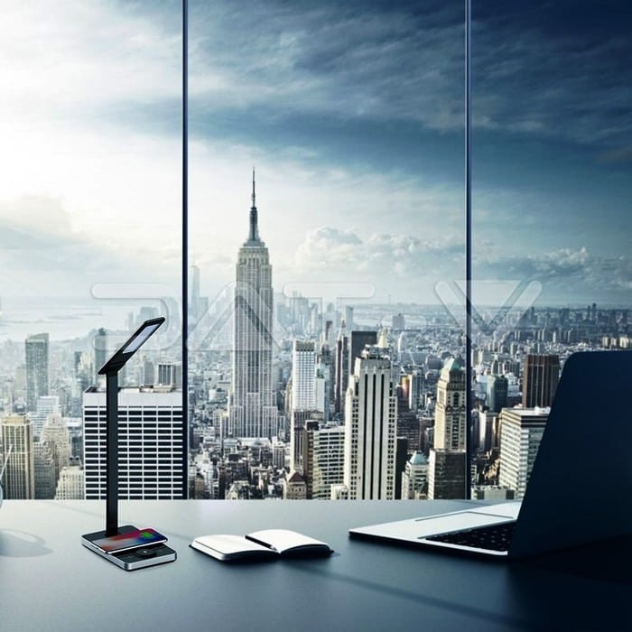 Lampka Biurkowa LED 7W DIM+indukcyjne ładowanie smartfona zastosowanie